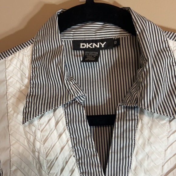 DKNY Striped Botton Down Shirt   EUC - Picture 2 of 4